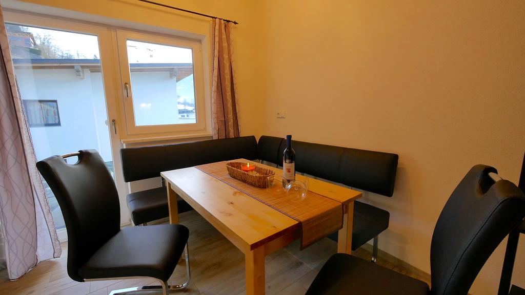 Apartment Lanser Fuegen Room photo